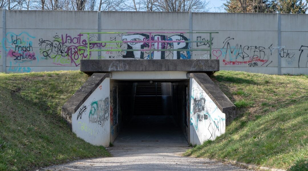 Photo Underground tunnels