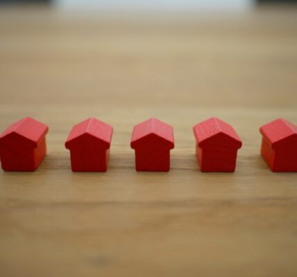 Photo housing policy